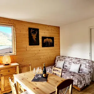 https://studio-lumineux-avec-balcon-4-5-personnes.hotels-rhonealpes.com